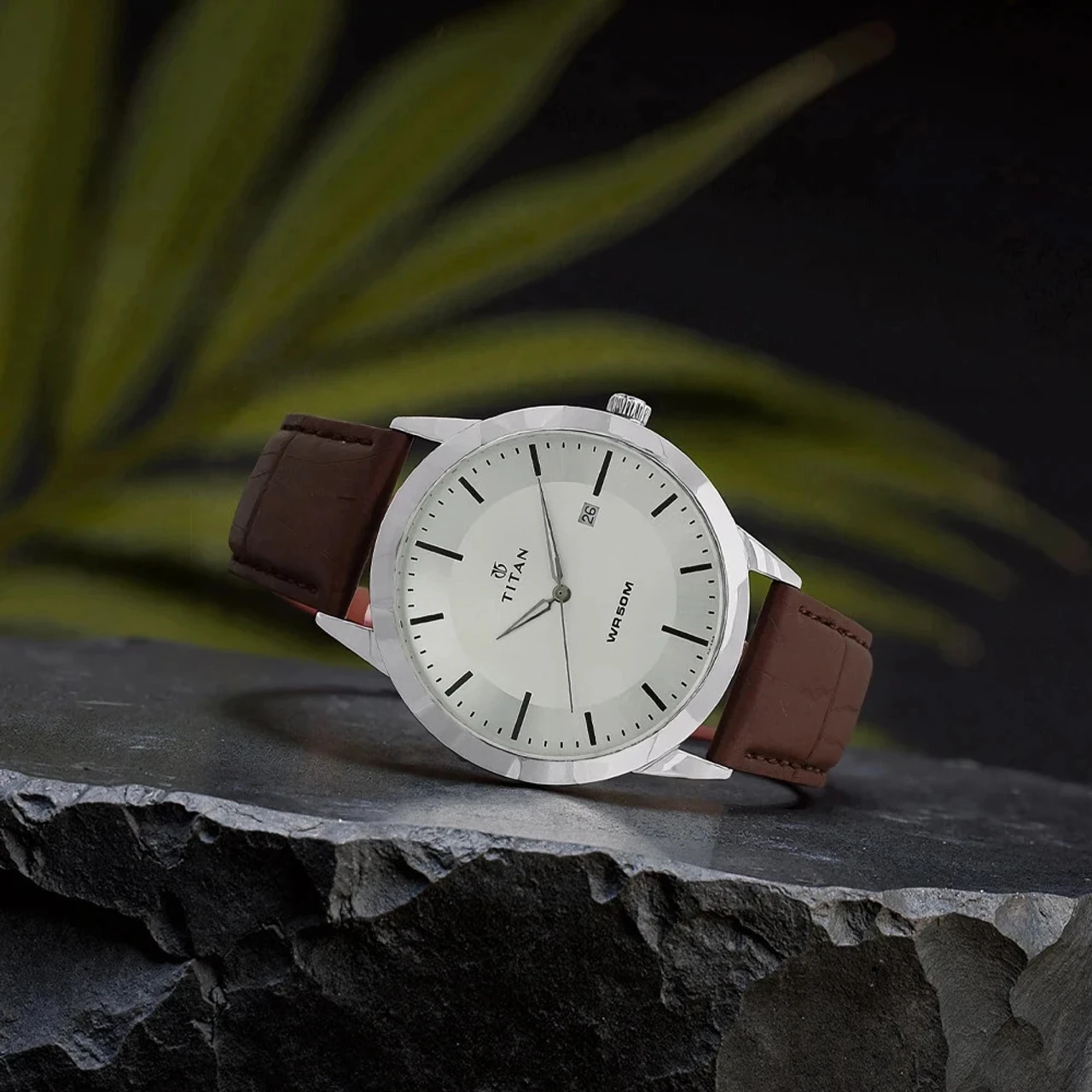 Titan ClaStainless Steelic with Date Silver Dial Brown LeatherStrap Analog Watch  - For Men