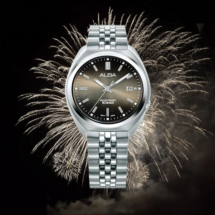 Signature Cream Gradiation Dial Quartz Watch